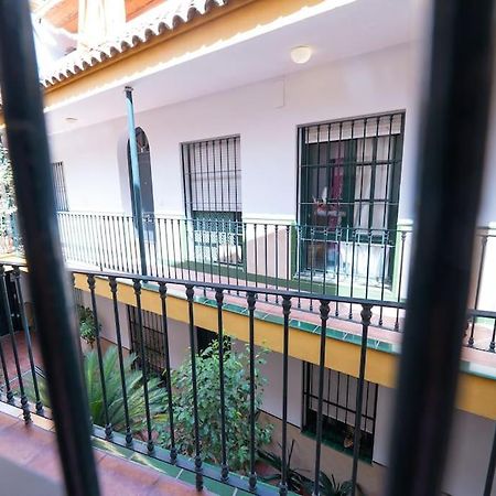 Apartamento Junto A Las Setas De Sevilla Luaran gambar