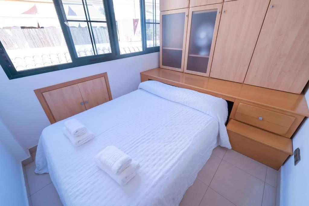 Apartamento Junto A Las Setas De Sevilla Luaran gambar